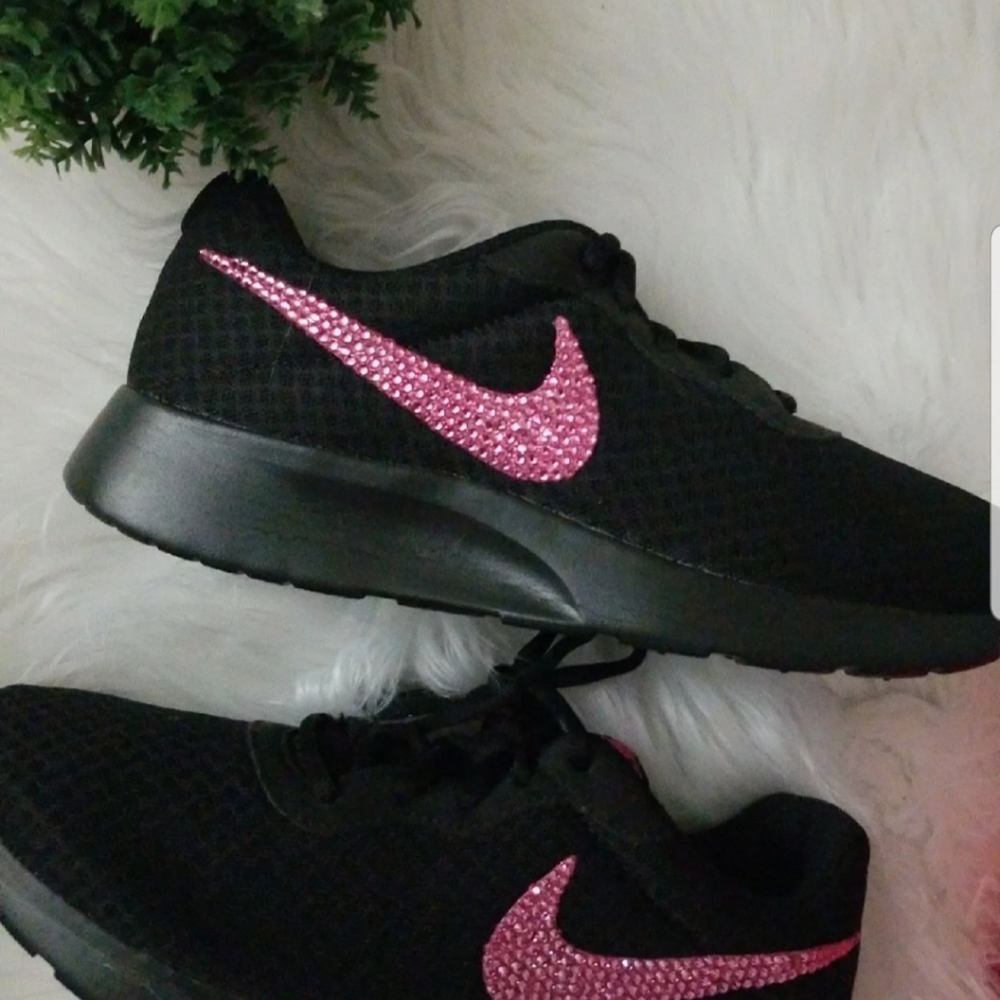 💗New Black and Pink Bling Nike Tanjun💗 - Picture 2 of 7